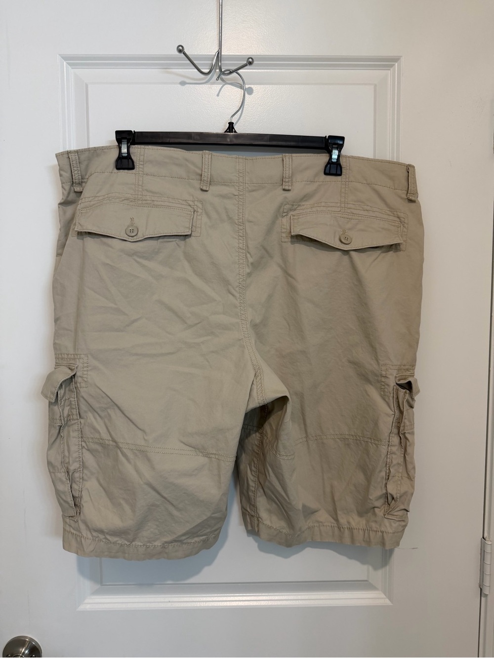 Old Navy Mens 44 Tall Khaki Cargo Shorts Beige Cotton Utility Casual Outdoor - Picture 2 of 5